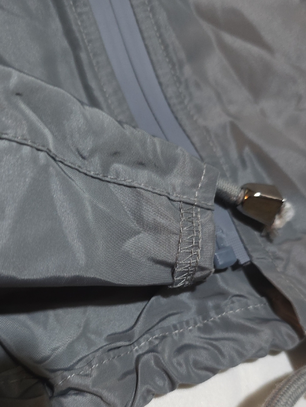 Women's Hooded Utility Jacket in Gray - Picture 5 of 7